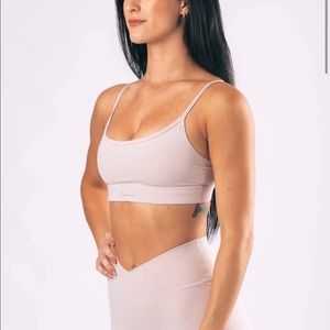 Alphalete Surface Limitless Sports Bra